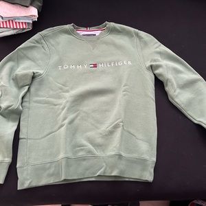 Tommy Hilfiger green olive sweatshirt small